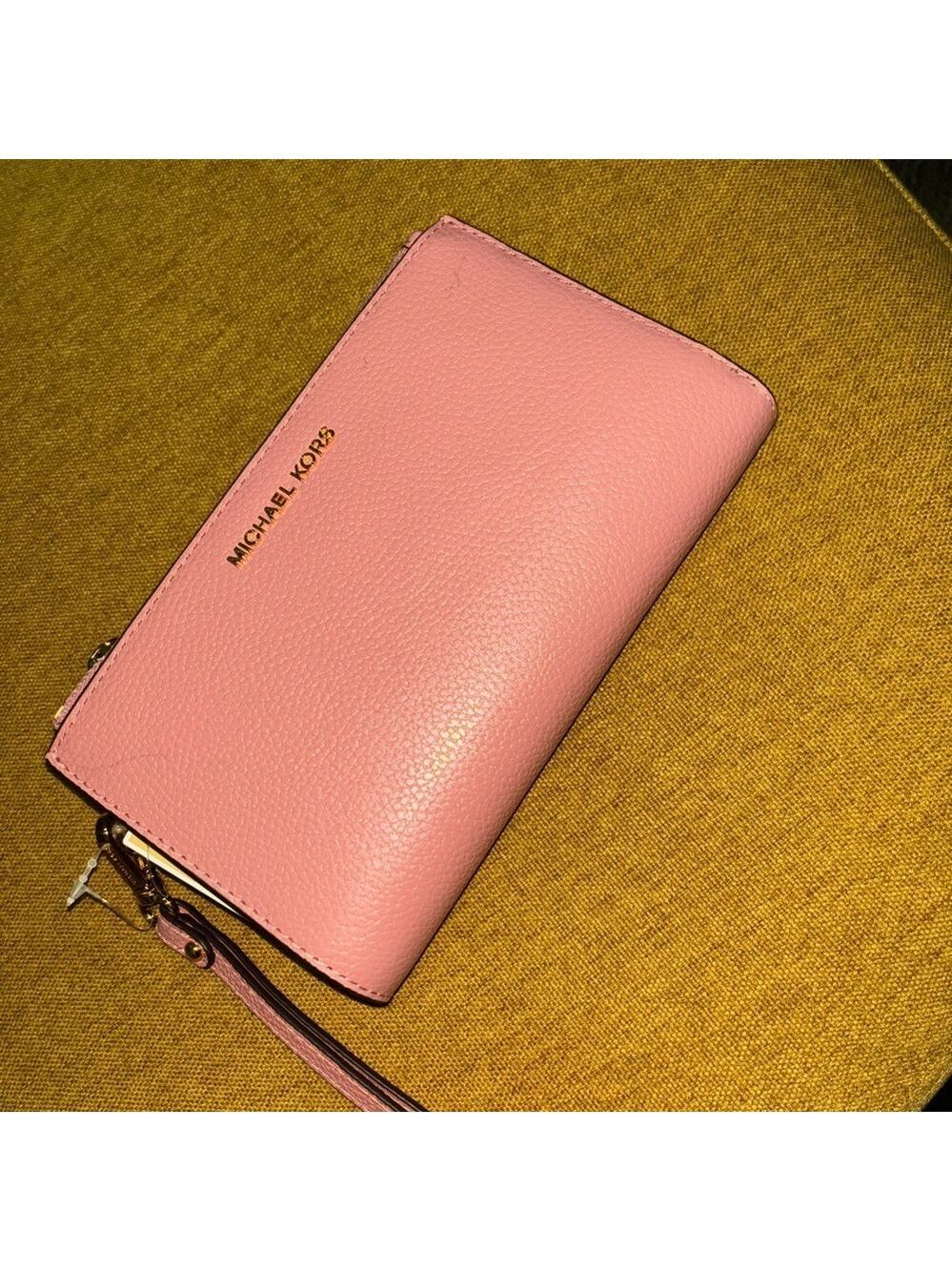 Michael Kors Jet Set Bifold Wallet with Phone Slot